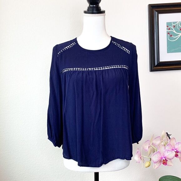 🍋 Forever 21 • 3/4 Sleeve Embroidered Boho Style Top - Picture 1 of 11